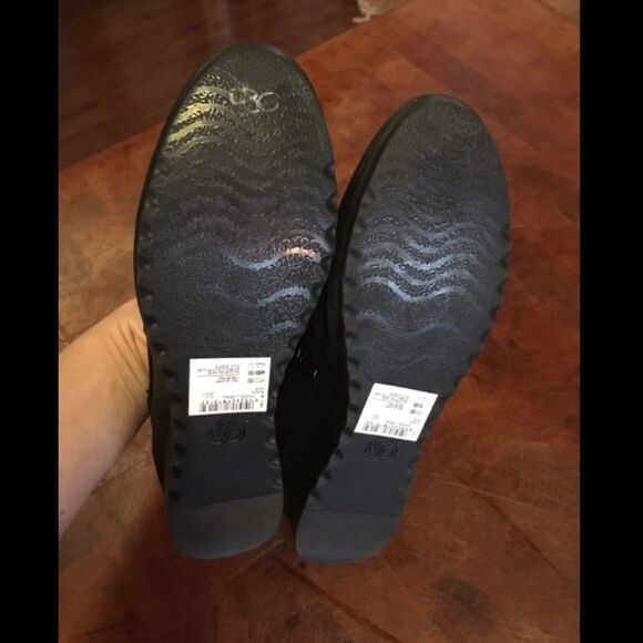 New Clark’s Caddell Denali bootie. Size 6.5 - Picture 4 of 6